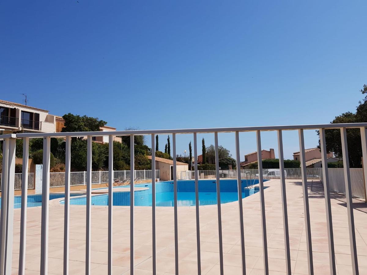 Villa Mit Grossartigem Panoramablick Auf Das Meer Und Direkt Am Pool La Croix-Valmer Bagian luar foto